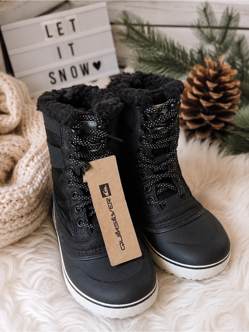 Quiksilver Winter Snow Boots – Black – Thinsulate Insulated – Size 1 NWT